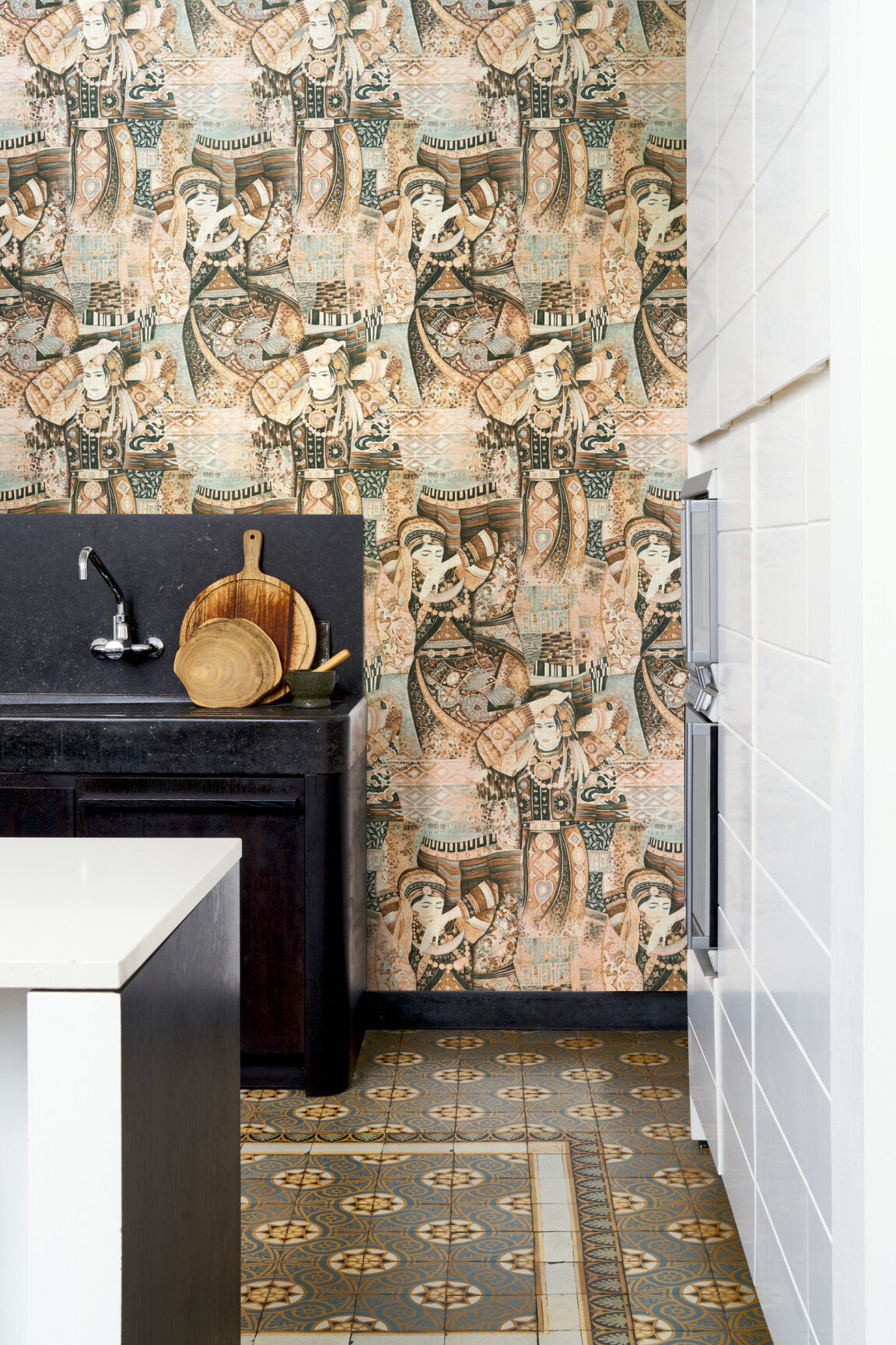 DécorsPanoramiques_OdishaDance_97640_4_Roomshot_Web_LR-medium-two-thirds
