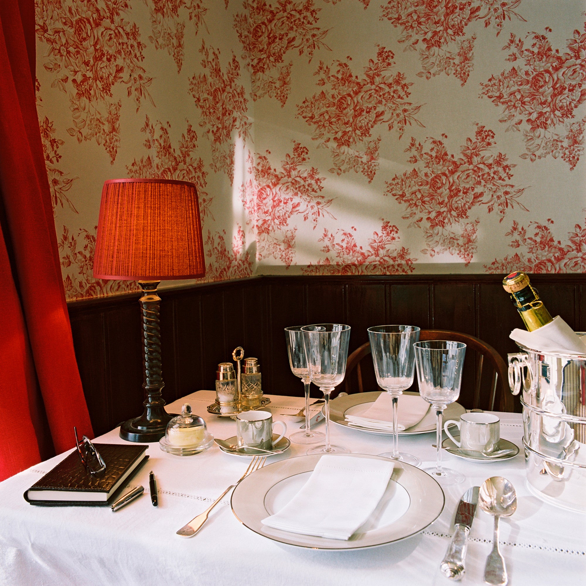 Flamant-TheWallpaperCollection_Flower_40083_1-fullscreen