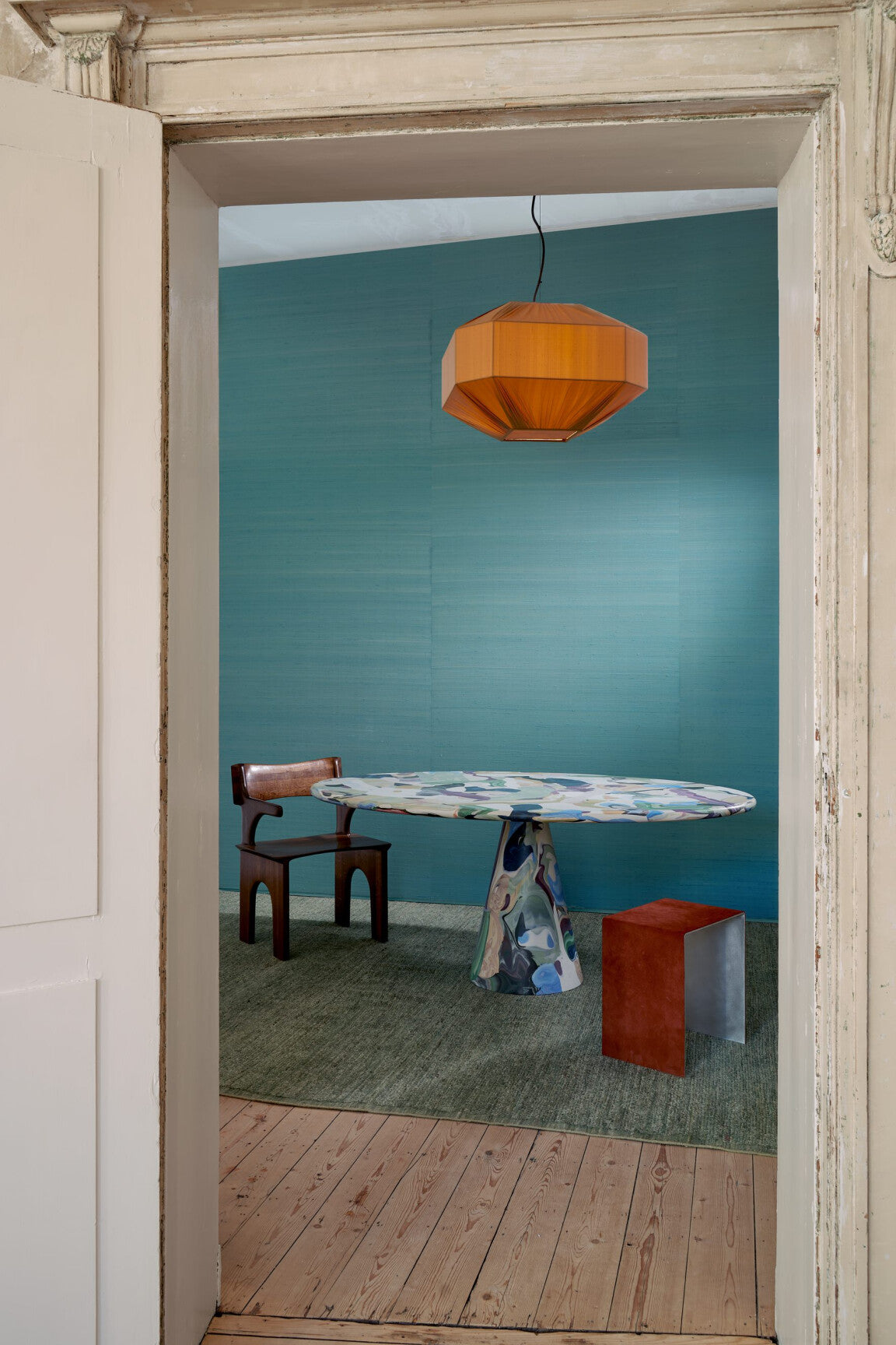 LeCouturier_Papillon_58551_Roomshot_Web_LR-medium-two-thirds