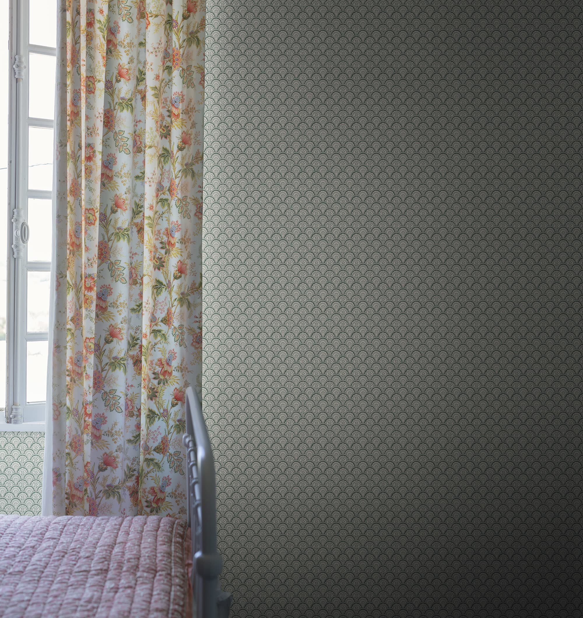 S10236 interior1