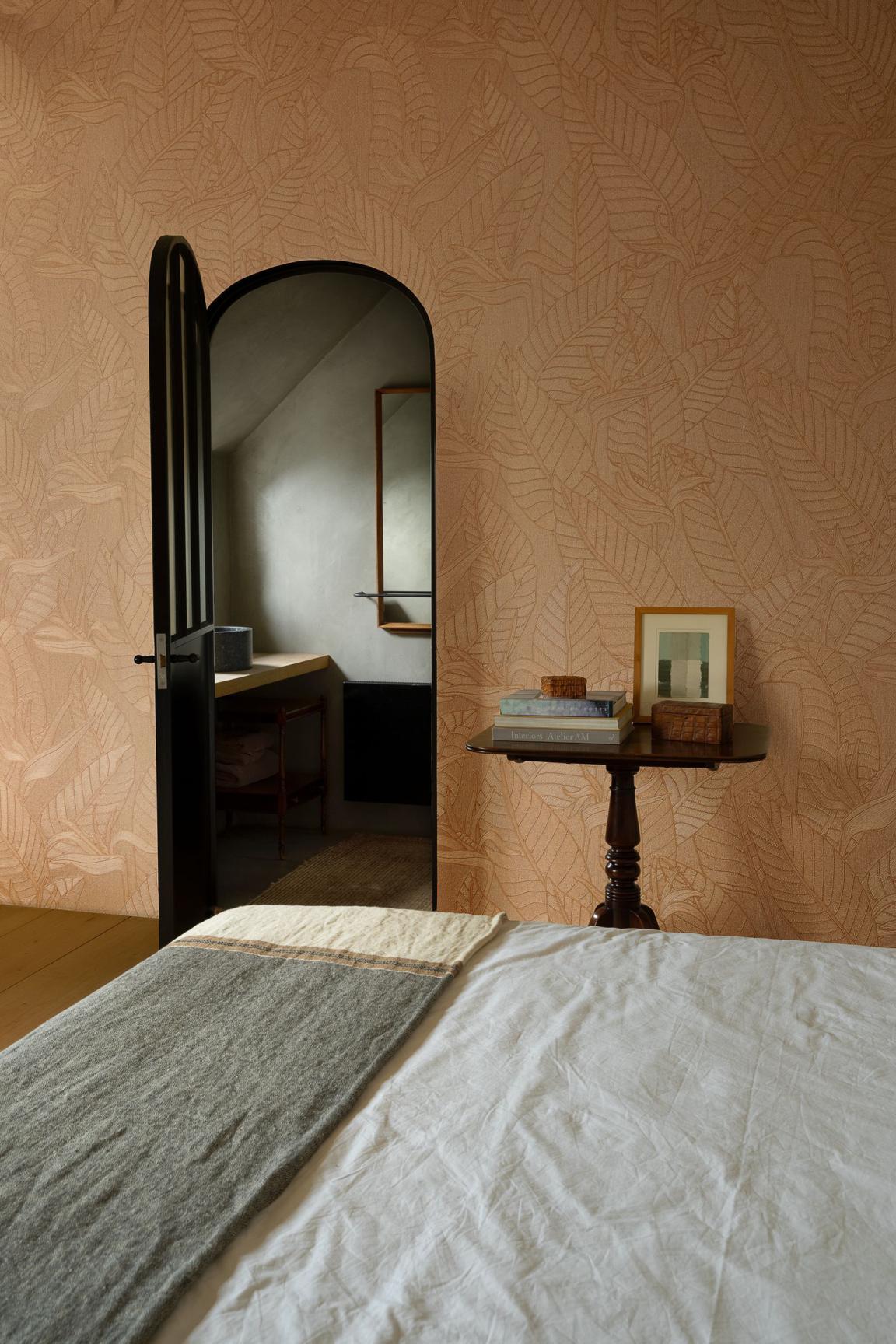 Tali_Strelitzia_60745_Roomshot_Web_LR-medium-two-thirds
