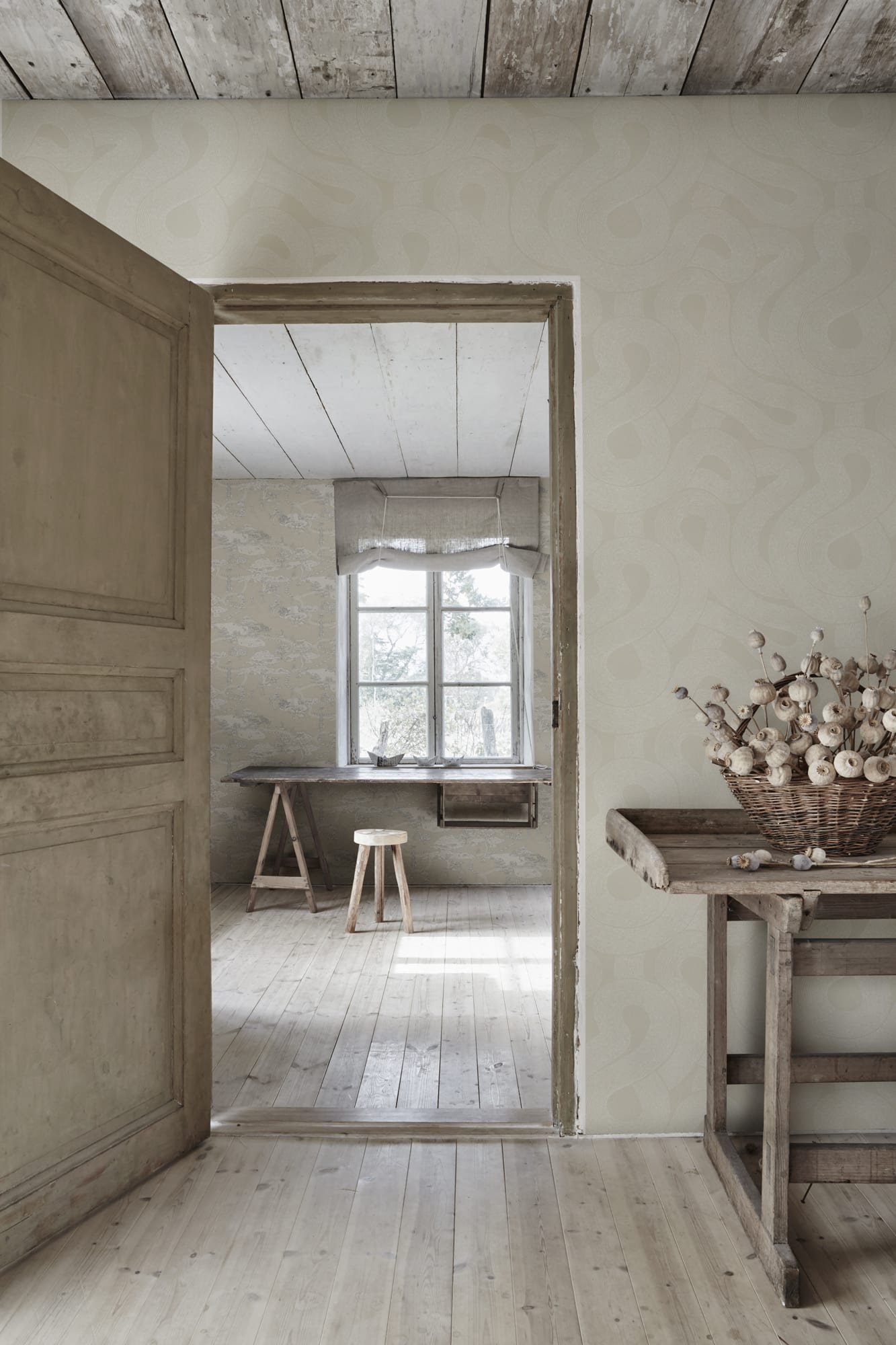 805-21 interior1