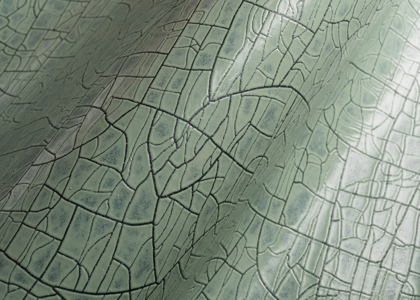 Cameo_Emaille_66022_2_Mood_Web_LR-hero