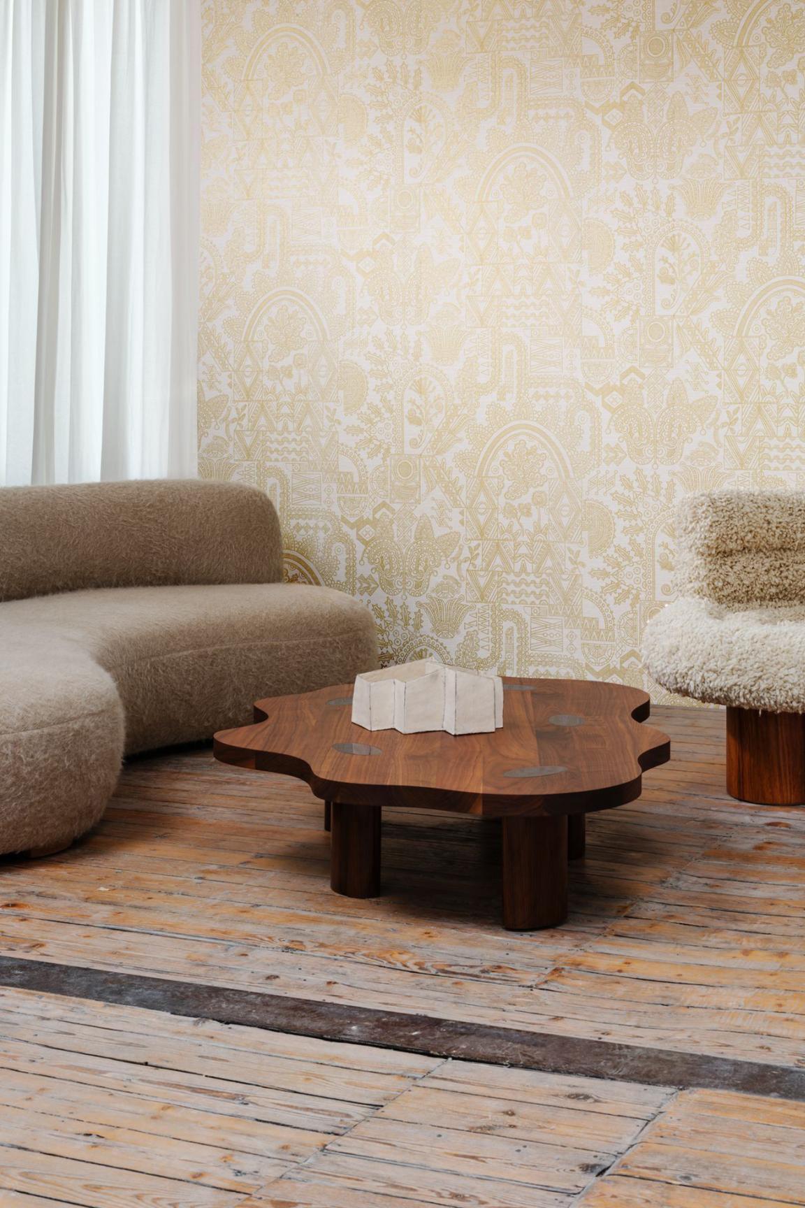 Embleme_Joie_30810_Roomshot_Web_LR-medium-two-thirds