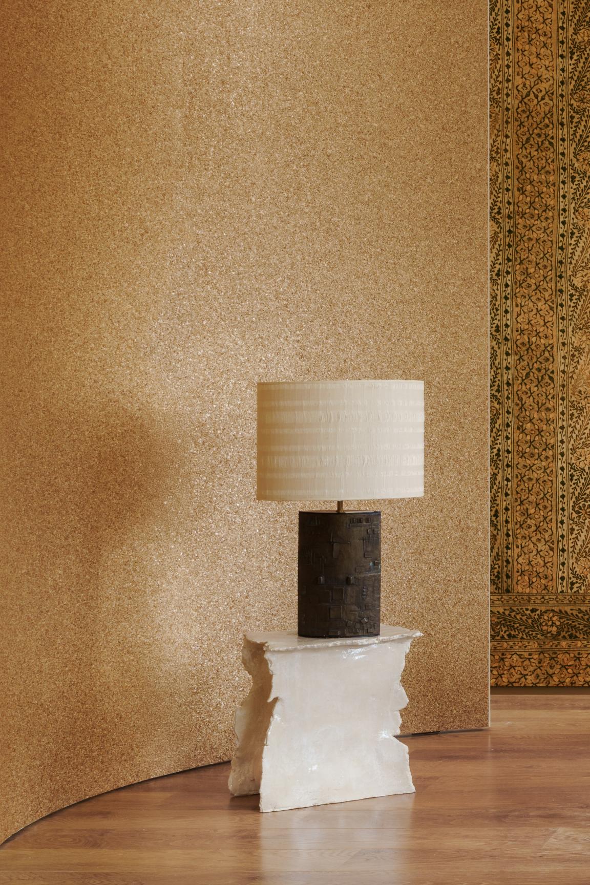 EssentialsKaolin_Passeggio_30371_Roomshot_Web_HR-medium-two-thirds