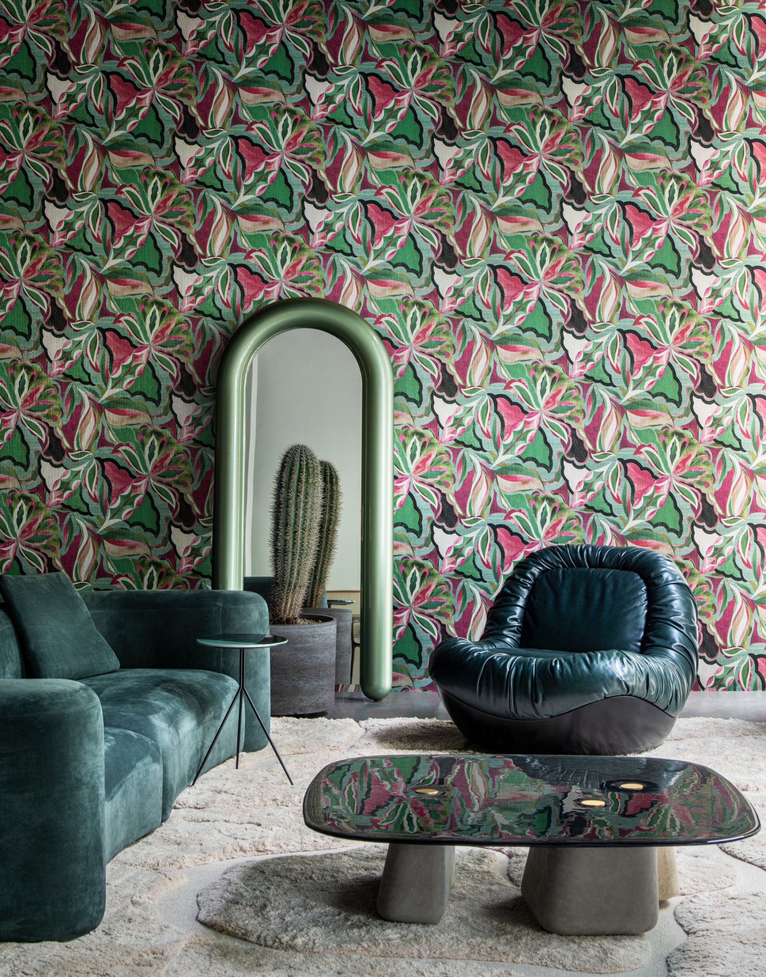 EssentialsTangram_Myriad_24101_Roomshot_Web_LR-fullscreen