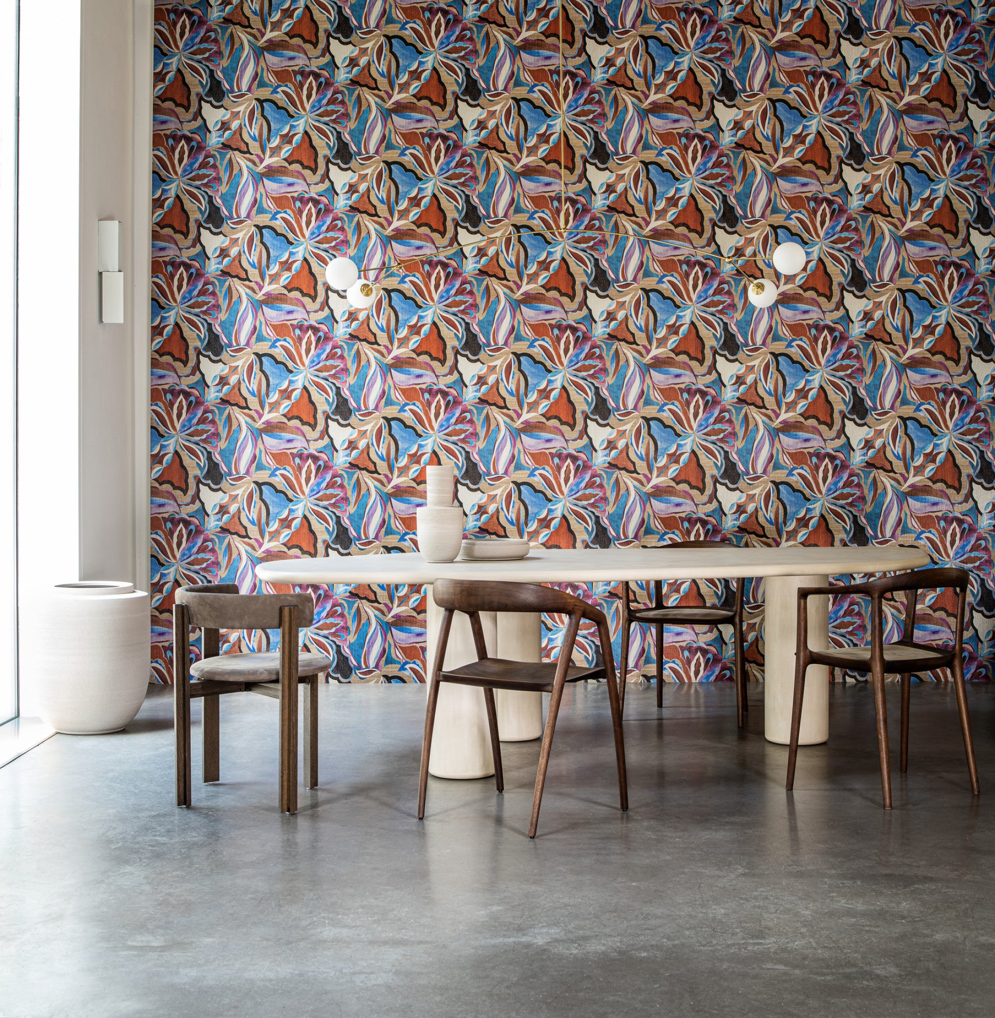 EssentialsTangram_Myriad_24102_1_Roomshot_Web_LR-fullscreen