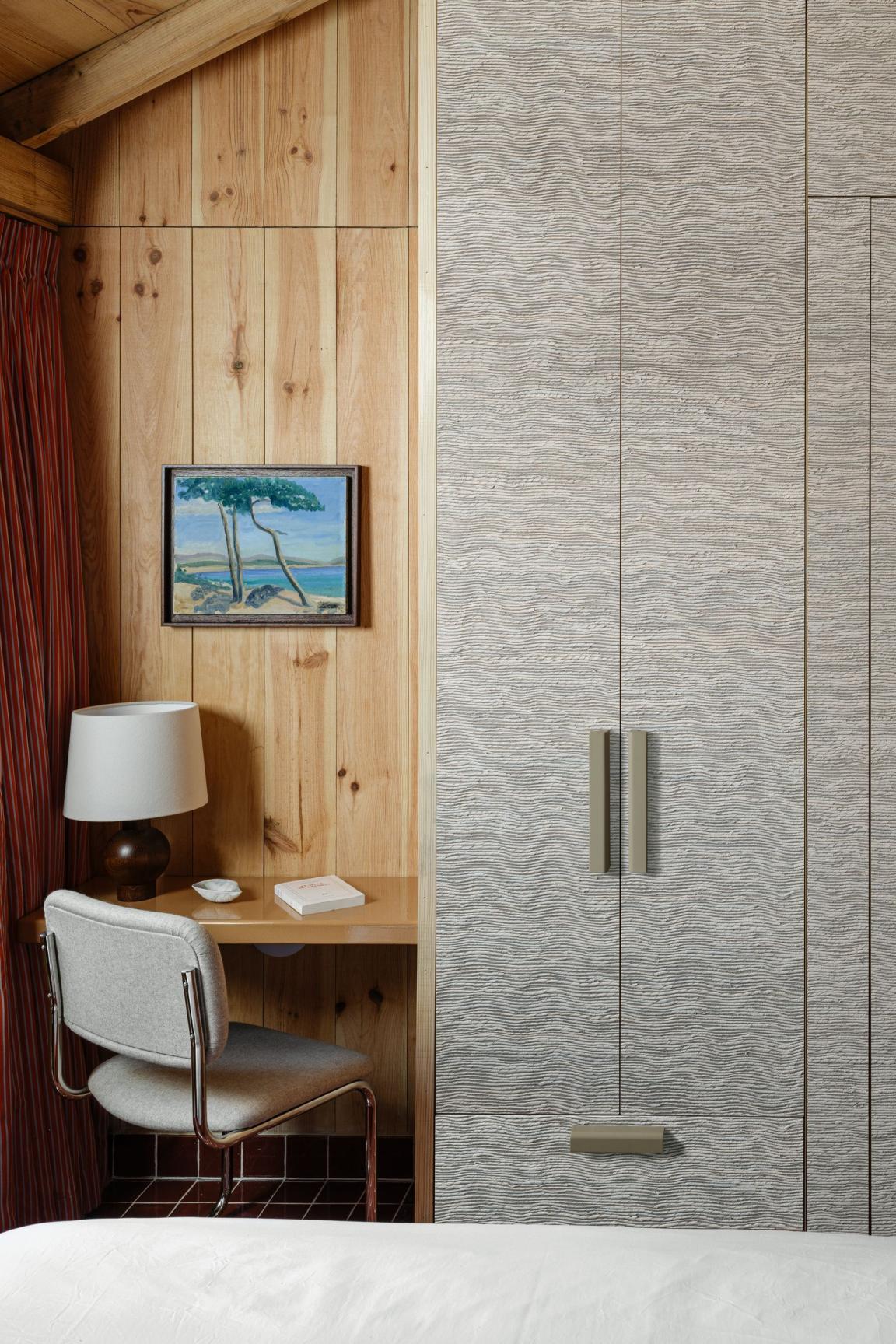 Icarus_Penumbra_15740_Roomshot_Web_LR-medium-two-thirds