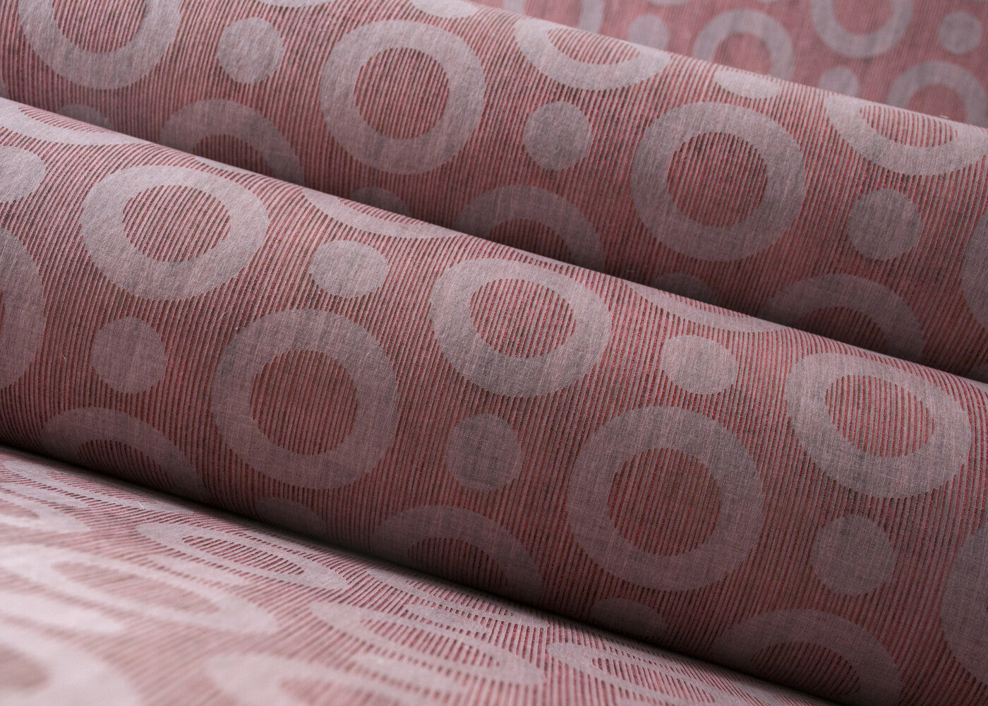 MoooiWallcoveringExtinctAnimals_UmbrellaSquid_MO2061_M-hero